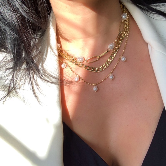 Gold plated your boss pearl layered necklace - Picture 5 of 6